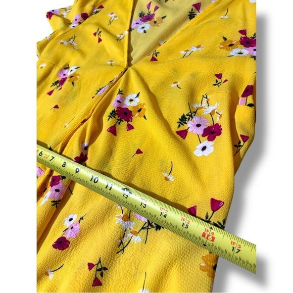 Divided By H&M Sunny Bright Yellow Floral Wrap Short Sleeve Mini Dress - Picture 9 of 16